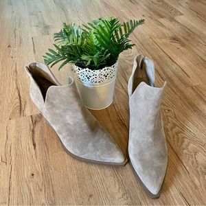 Vince Camuto Gigietta Booties